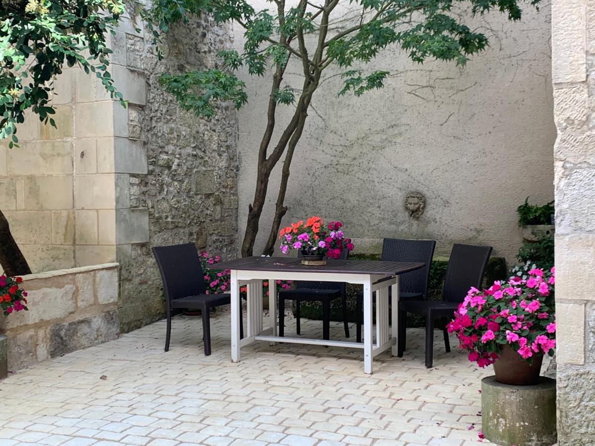 Apart D'Arc Saintes Exterior foto